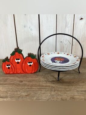 Halloween Plates with Stand and Wood Pumpkin Decor